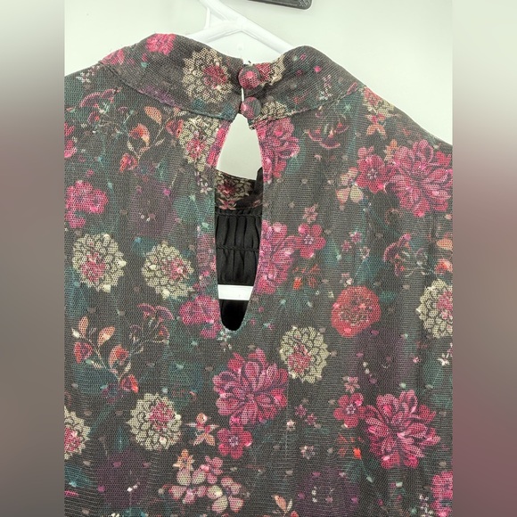 Jun & Ivy Women’s Sheer Floral Tiered Maxi Long Sleeve Black/Burgundy Size XXS - Picture 5 of 6